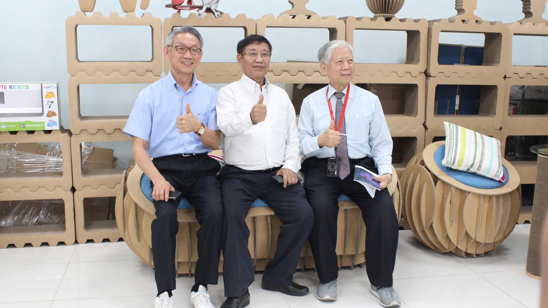 Hiệp hội In Đài Loan tham quan nhà máy bao bì Khang Thành