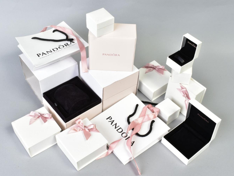 custom-jewelry-packaging-boxes