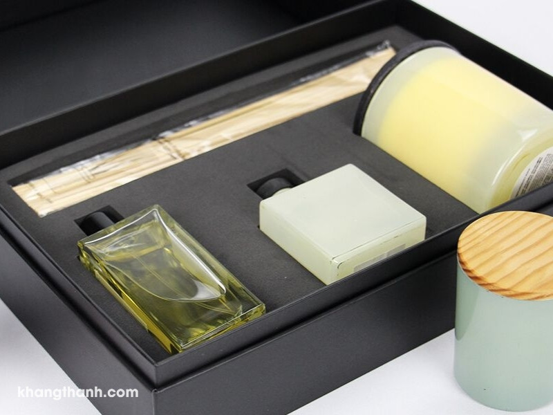 custom-rigid-boxes-packaging (19)