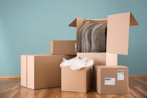 Huge shipping boxes: Large moving and storage packages