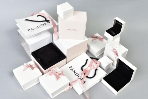 Personalize with custom jewelry packaging boxes