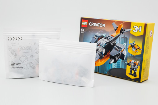 Khám phá bộ LEGO đầu tiên sử dụng túi giấy tái chế 